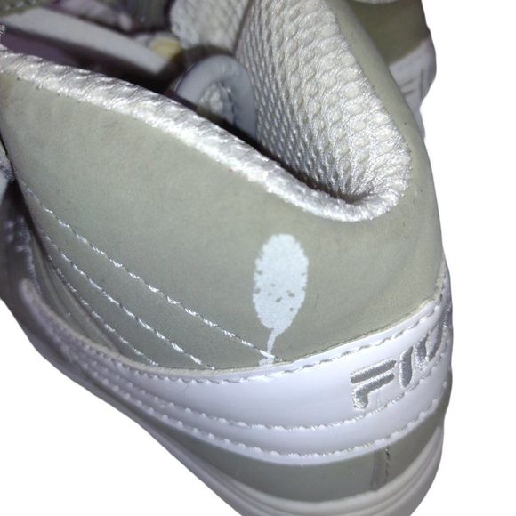 NEW Fila Boys' Vulc Basketball Hightop Shoes Heather Grey/White Size 11½ *Flawed - Picture 8 of 10